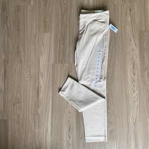 🆕 Old Navy Pixie Ankle Length Pants